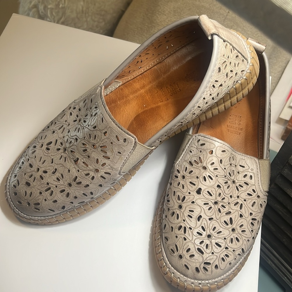 Spring Step Taupe Joji Loafer Size 39 US/8